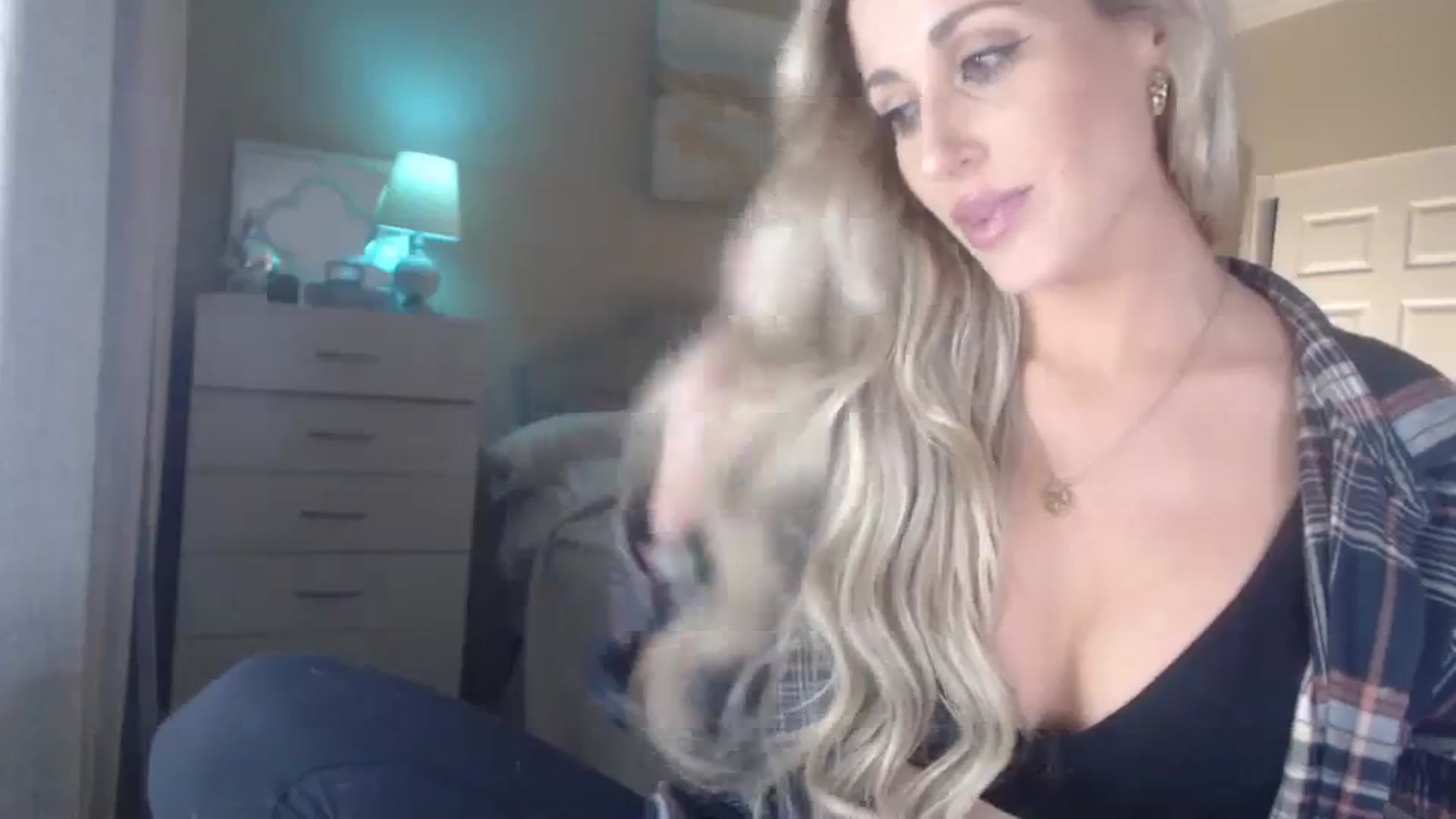 Queen_bambii video thumbnail