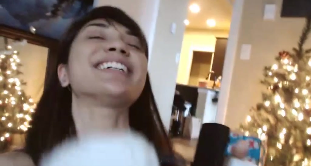 DelightfulHug video thumbnail