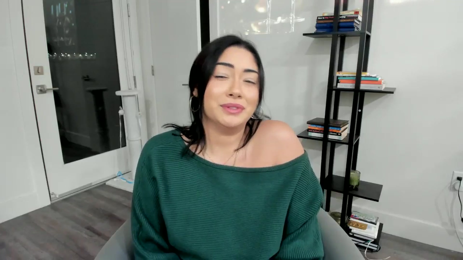 YourGoddessLu video thumbnail