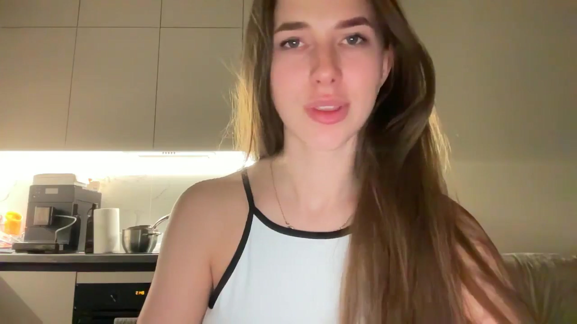 kissfreeze video thumbnail