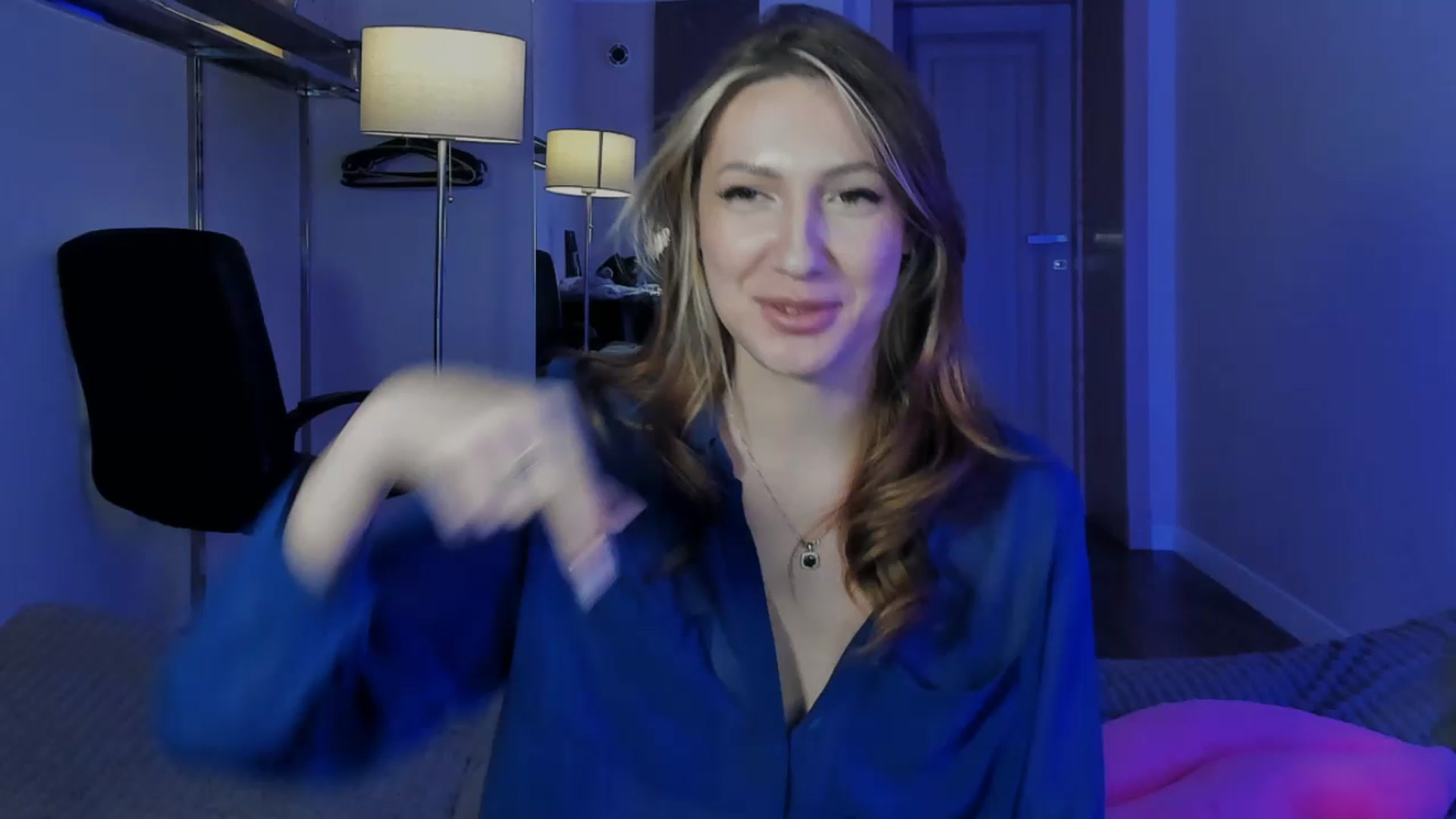 LovelyGin video thumbnail