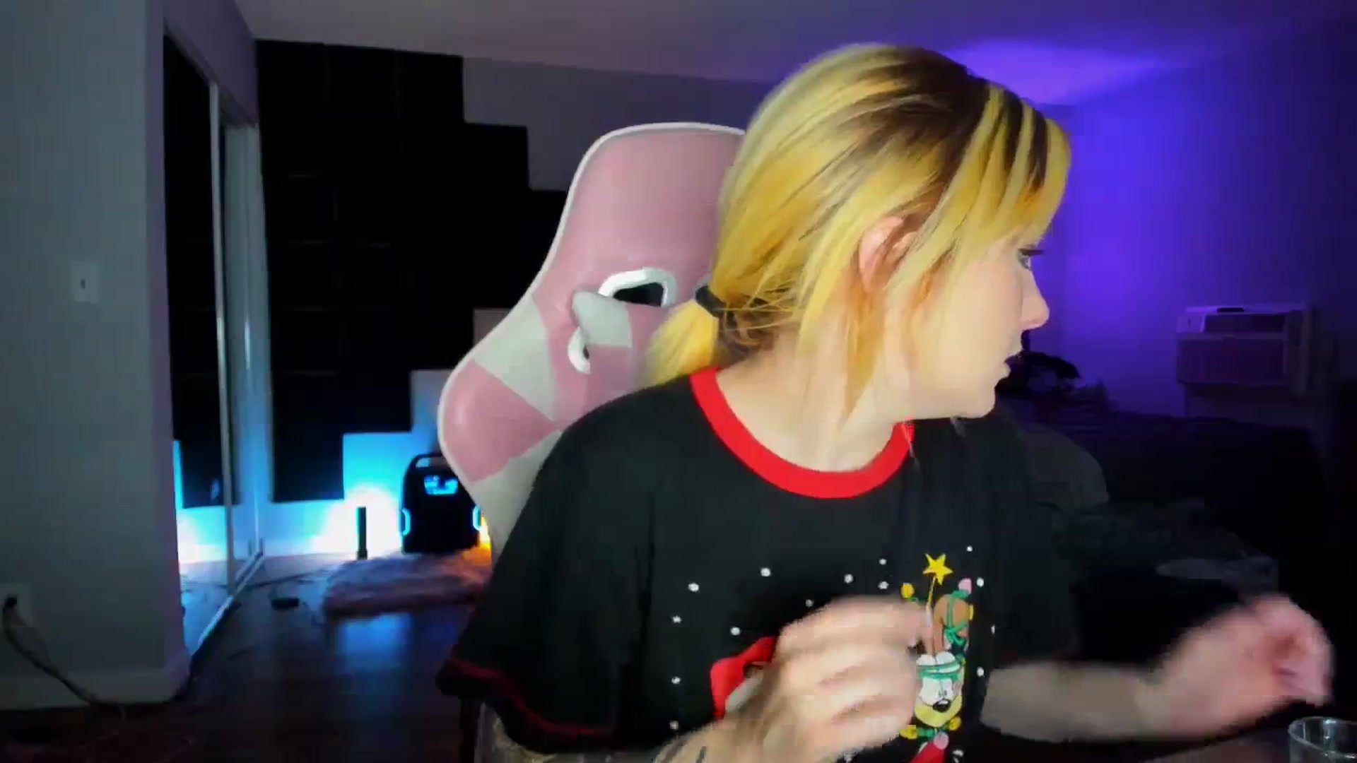 LizzySmallz video thumbnail