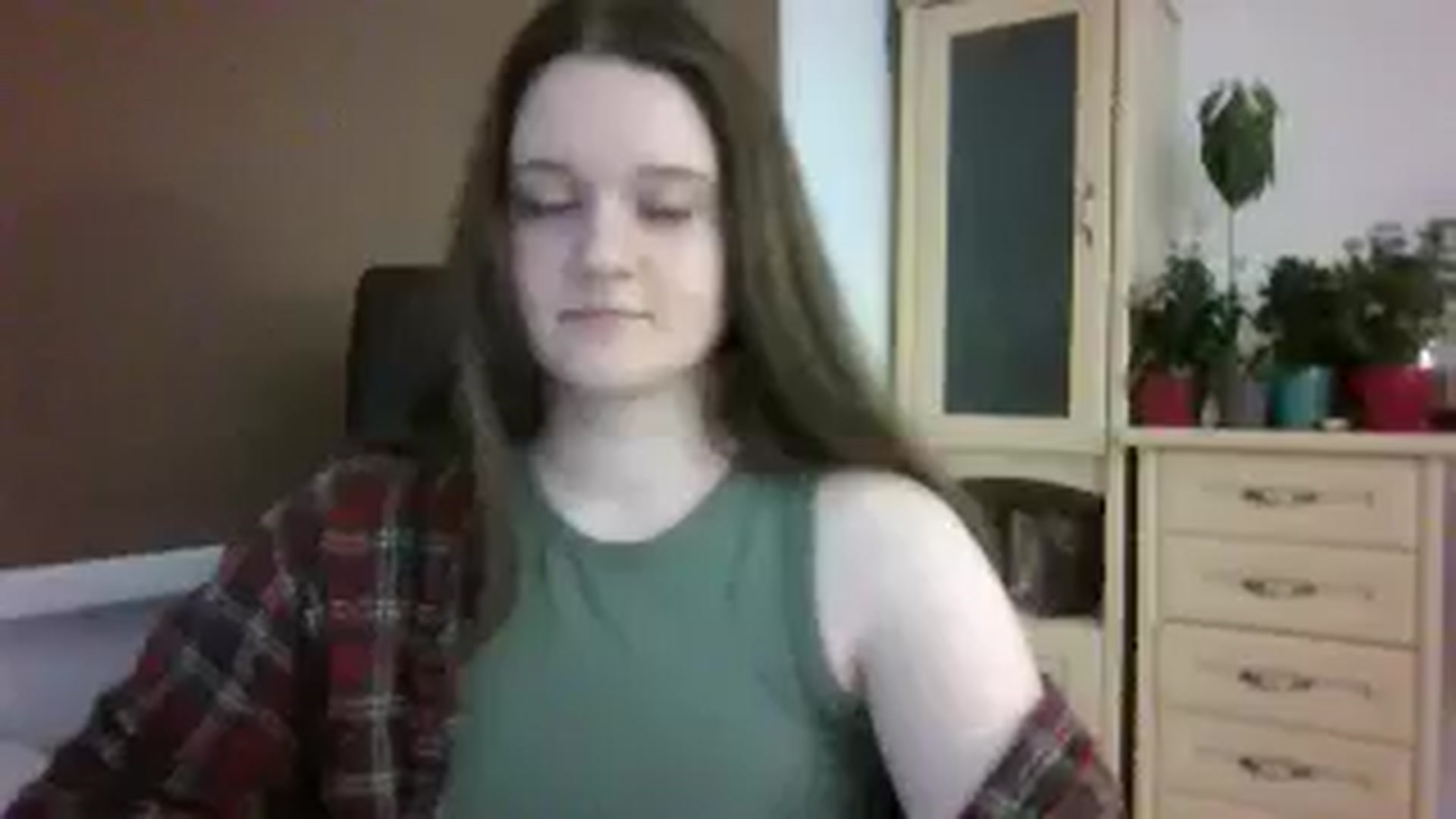 KiraDelys video thumbnail