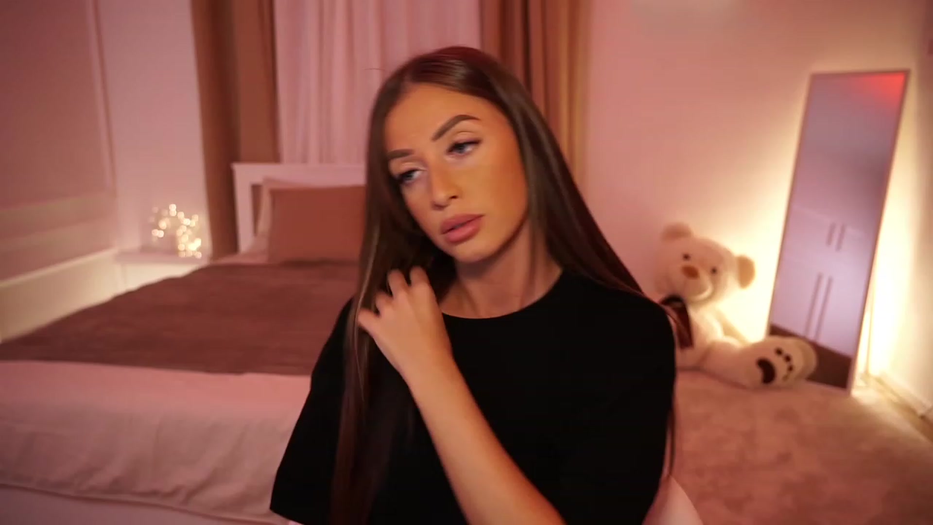 emma_ruby video thumbnail