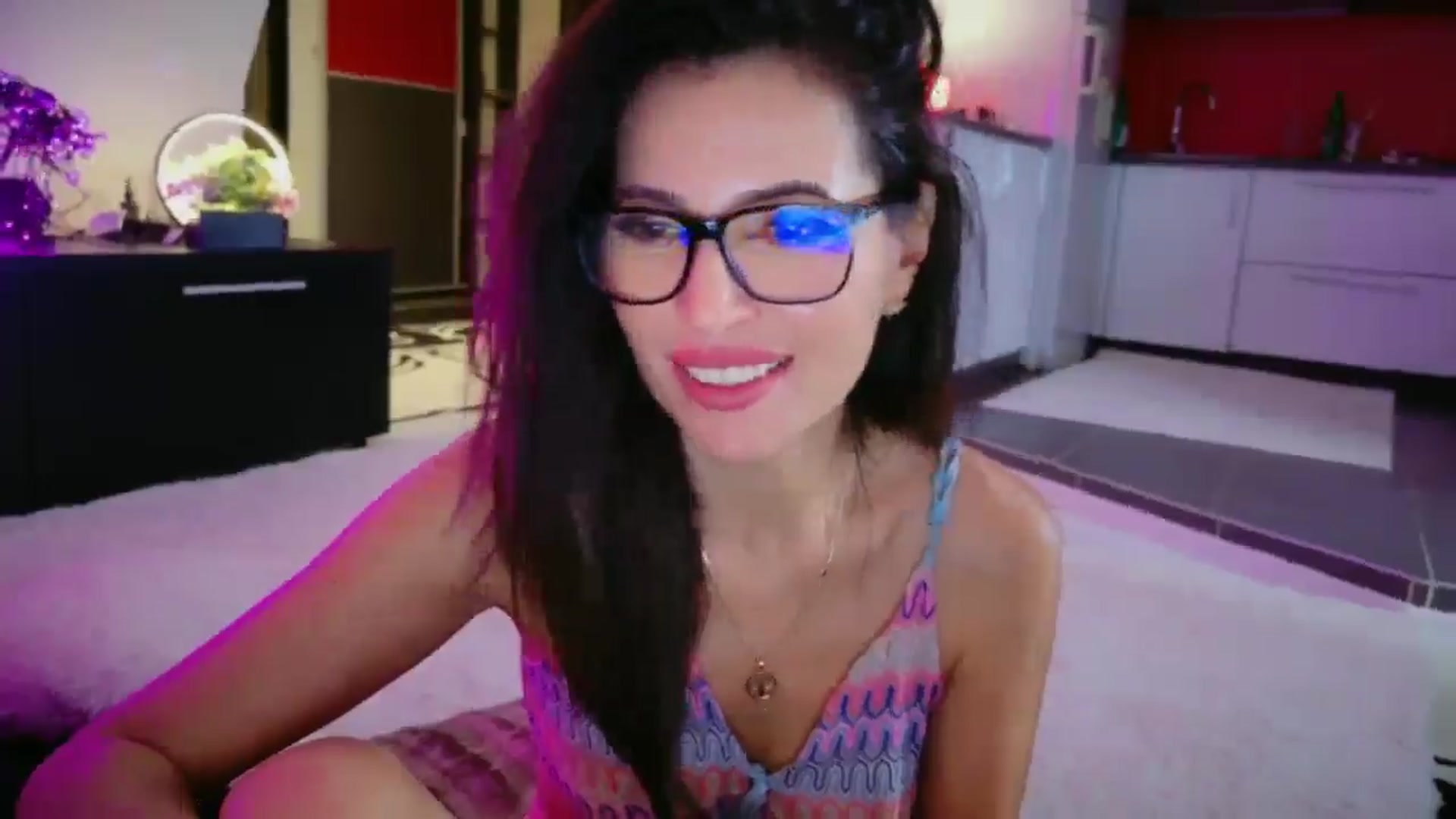 SmileyTinaa video thumbnail