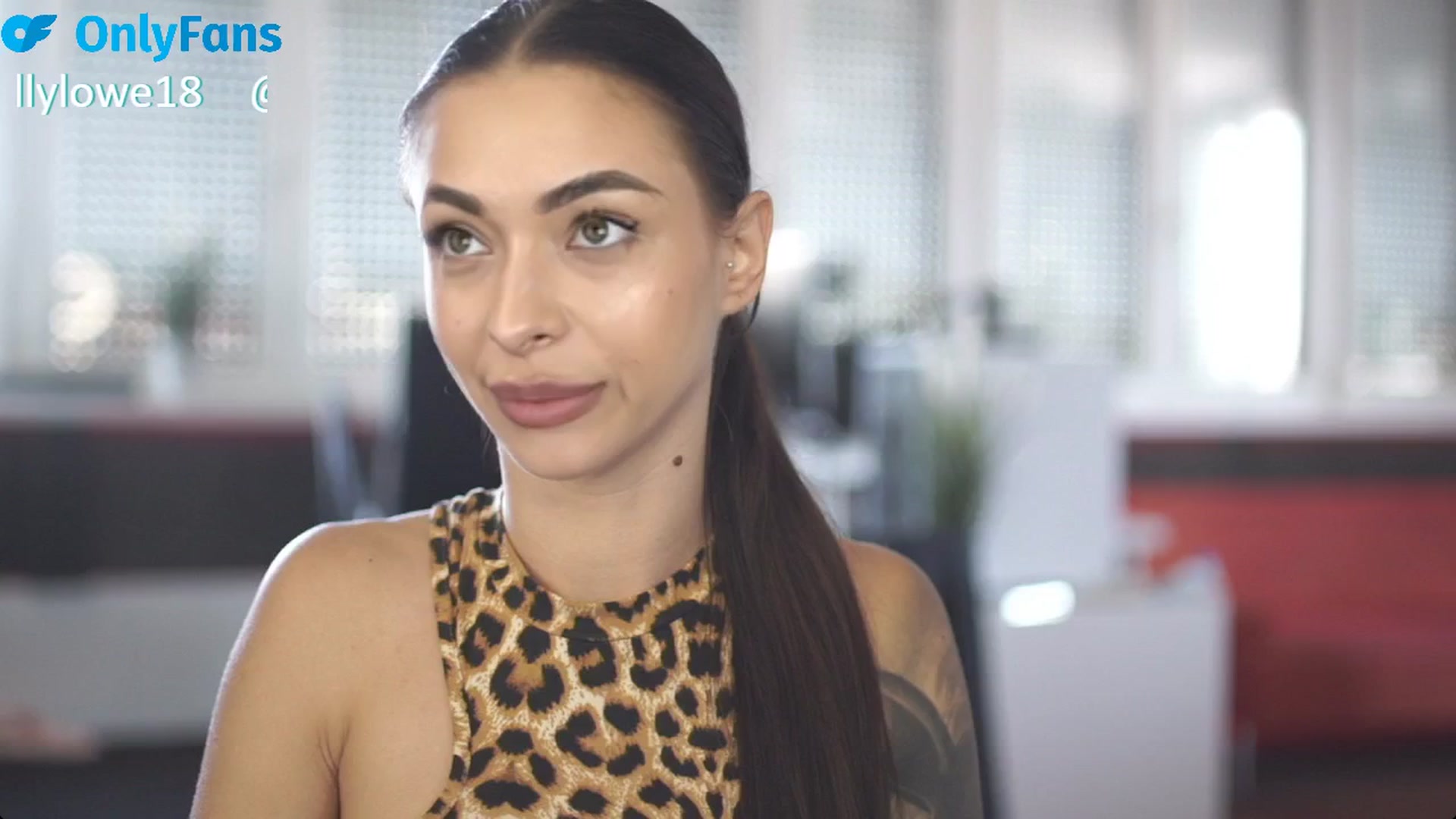 ClipPetite video thumbnail