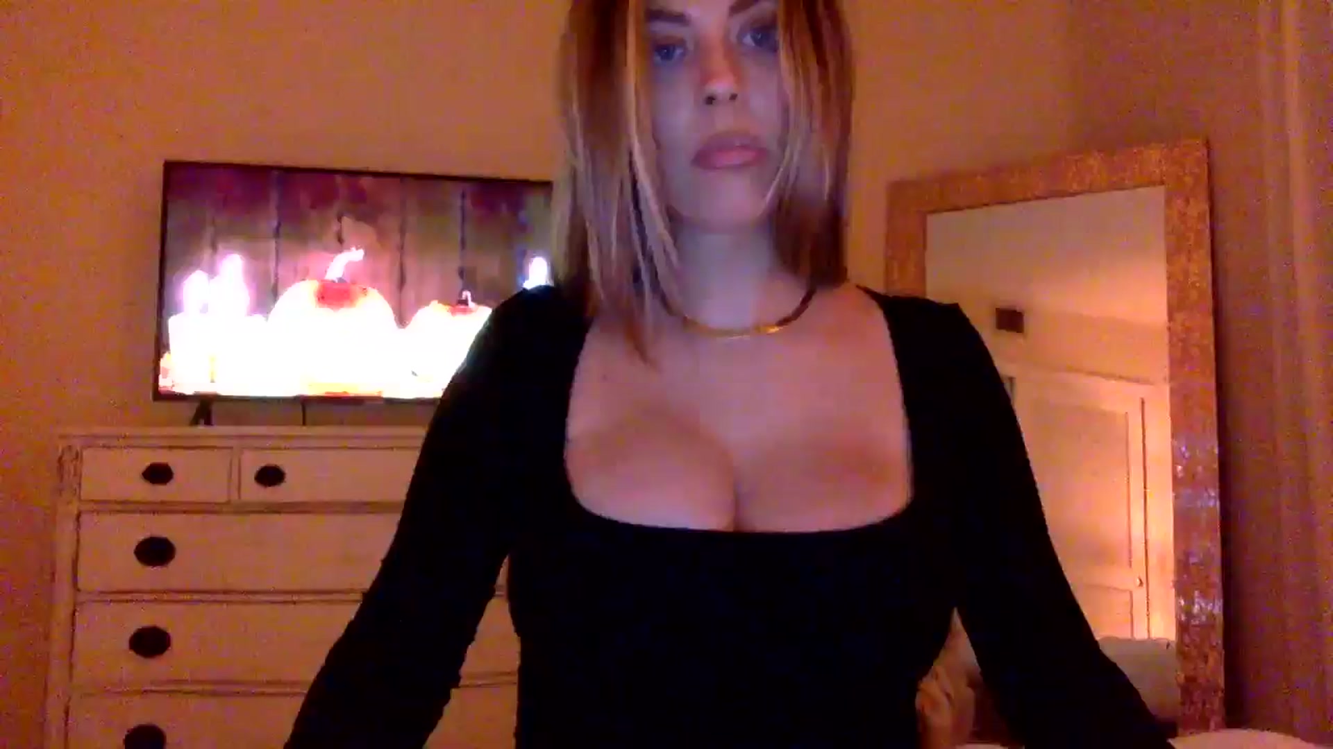 DaniSendLuv video thumbnail