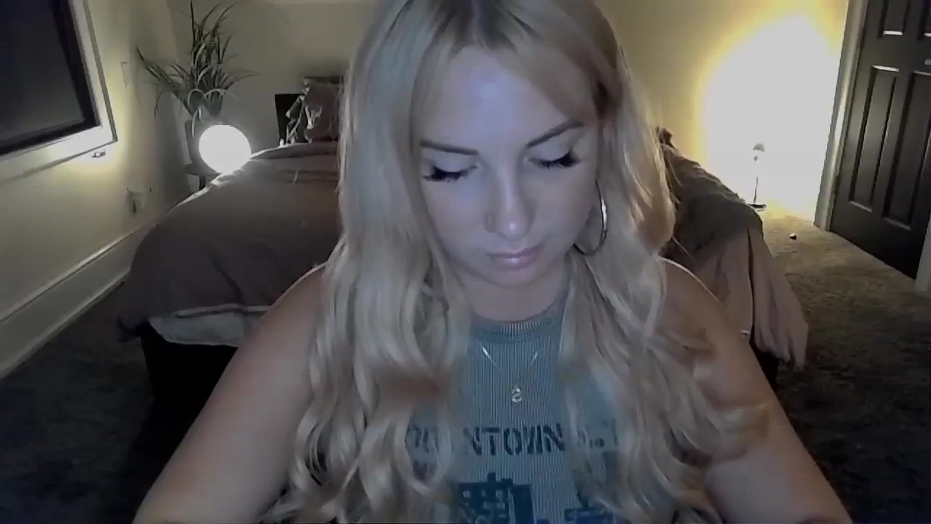 A1_Scarlett video thumbnail