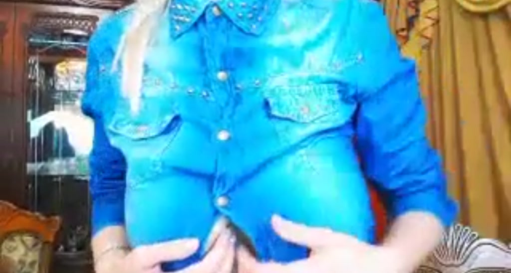 angel_llove video thumbnail