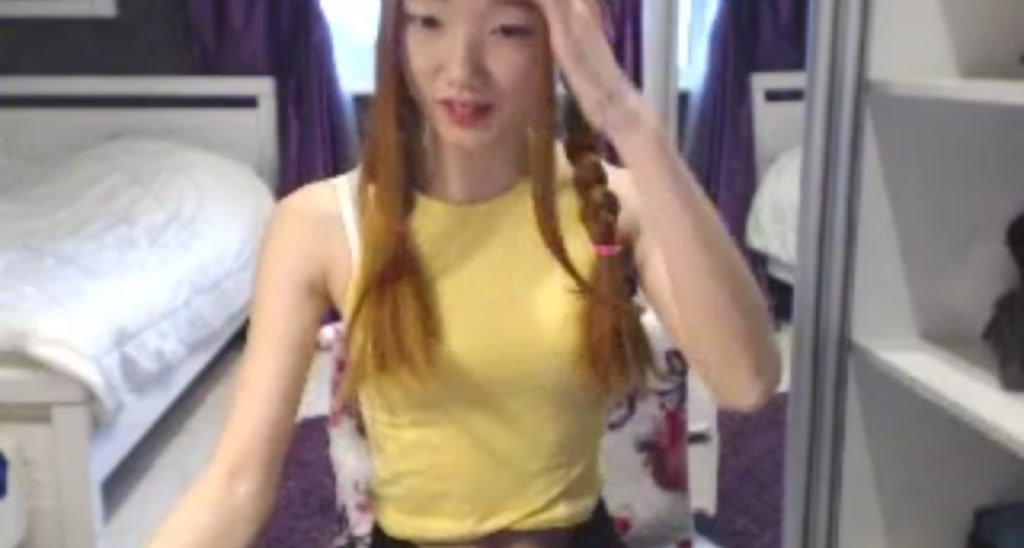 FoxyHyuna video thumbnail