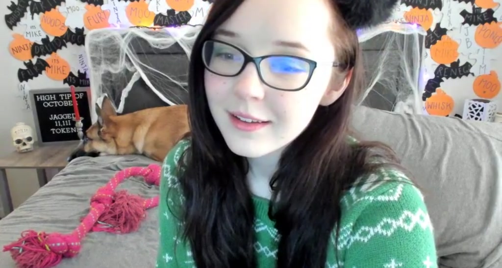 Halloweinie video thumbnail