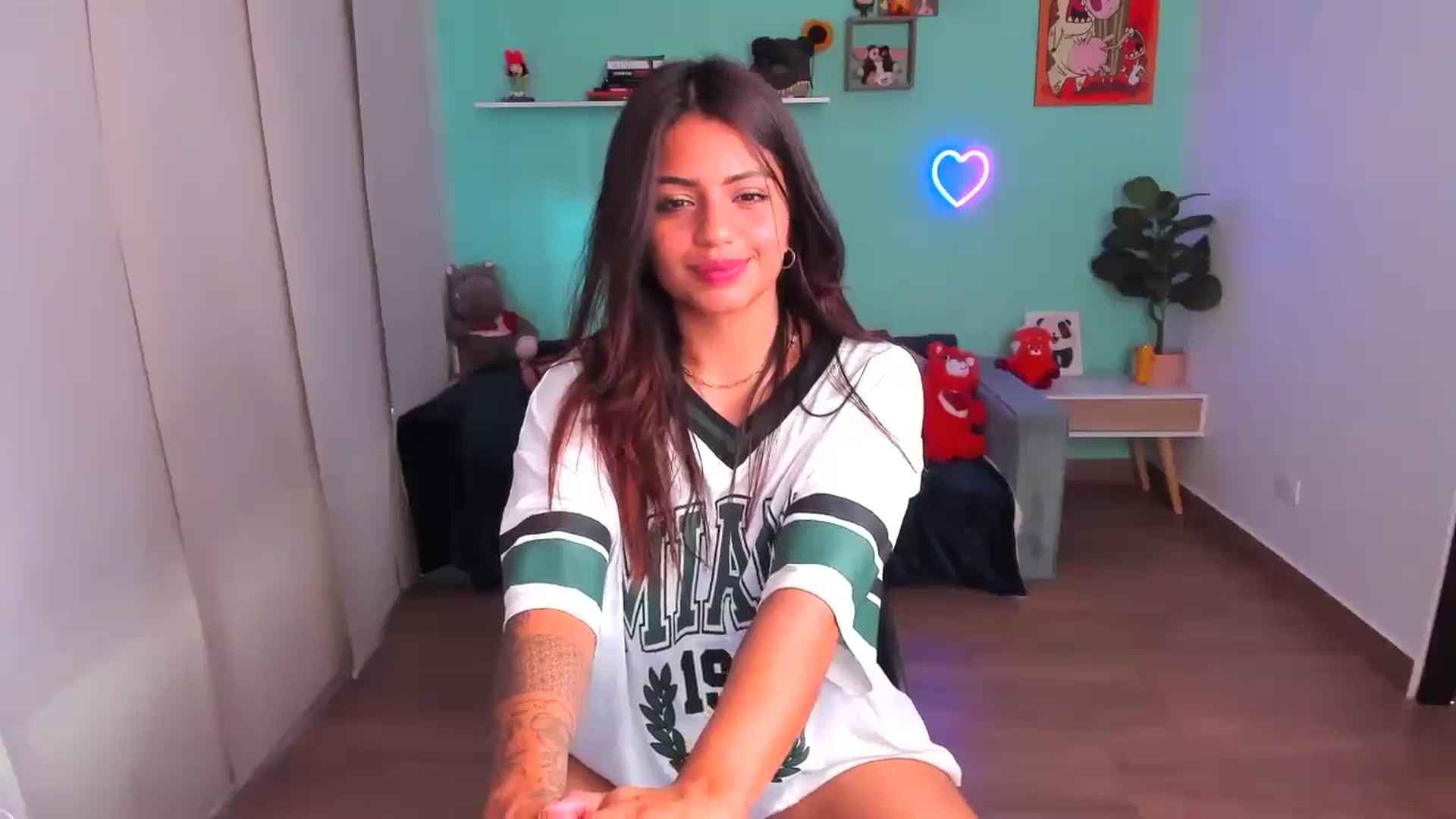 SarishaLove video thumbnail