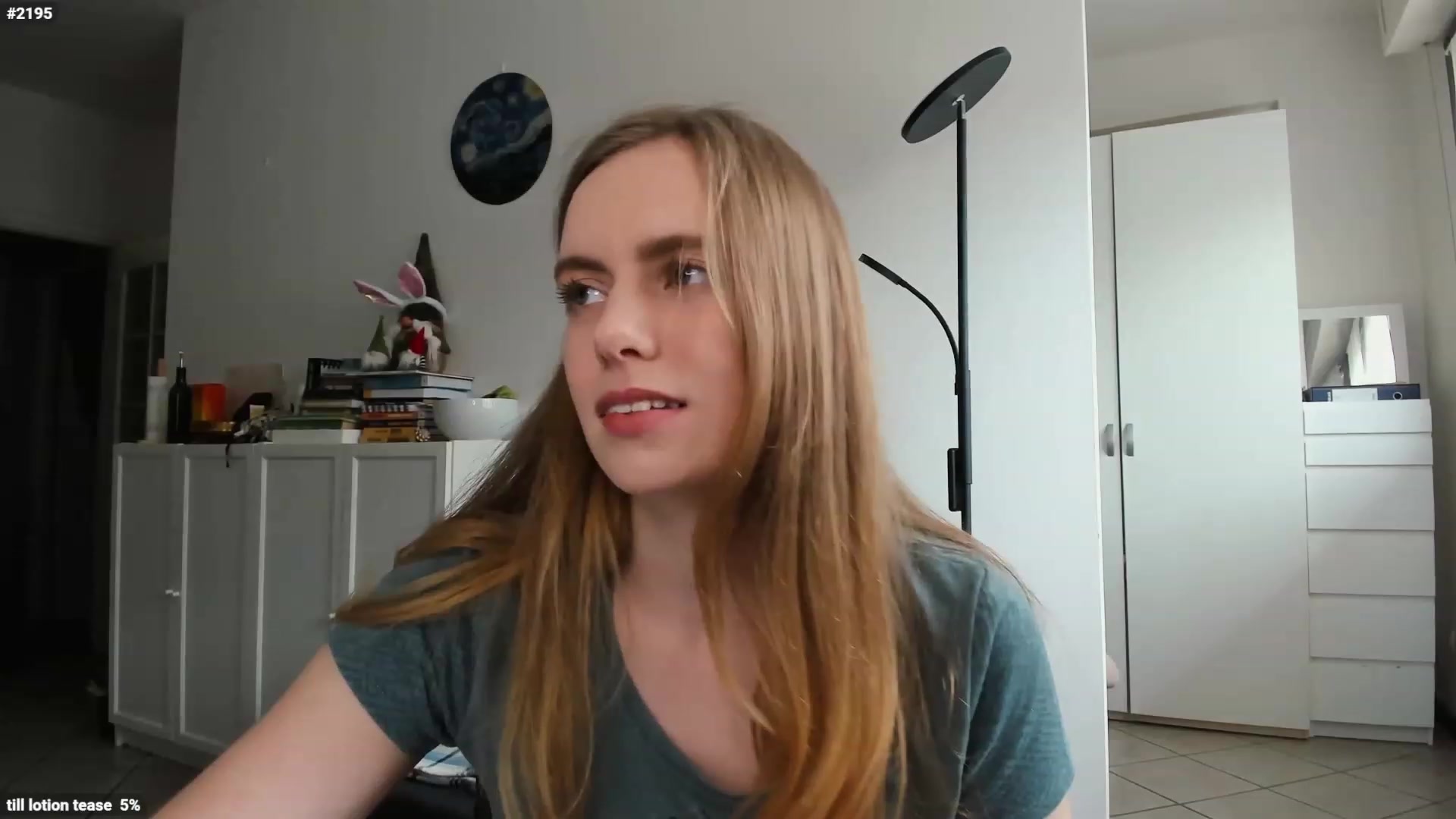 Personage video thumbnail