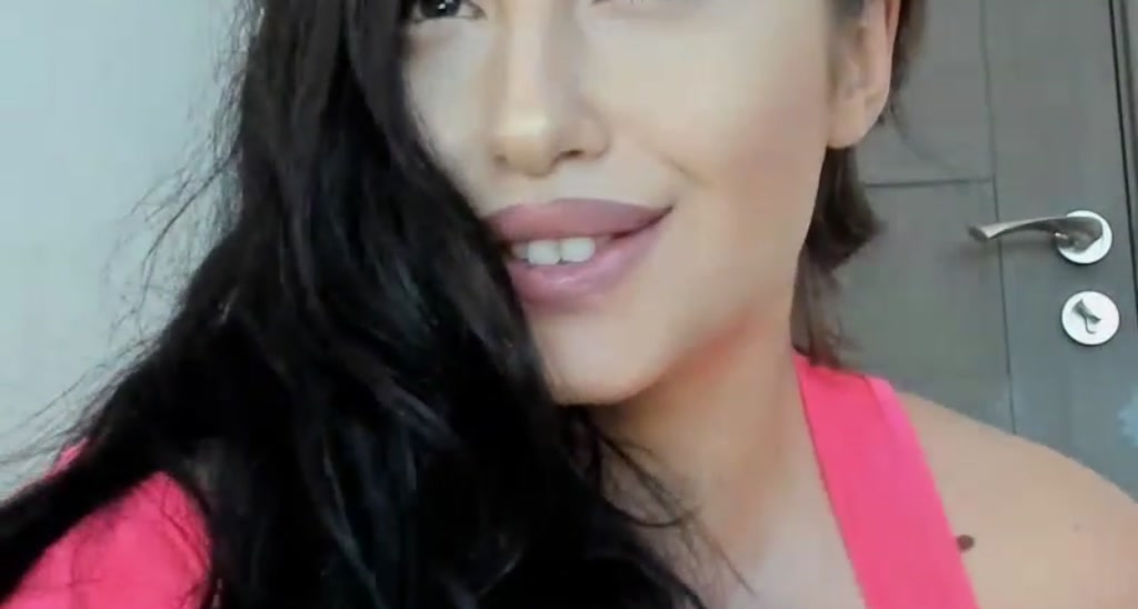 aLeDoll video thumbnail