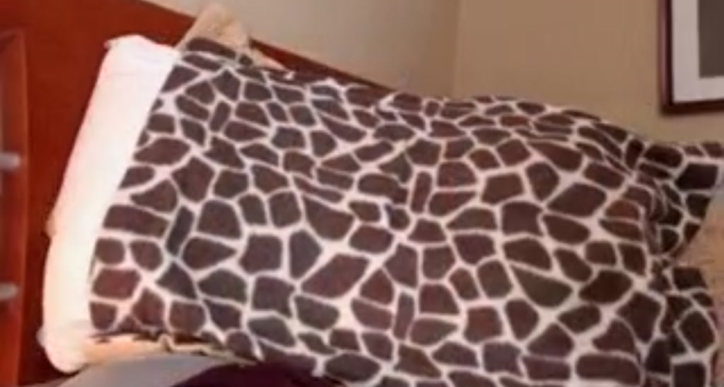 latinabigtits video thumbnail