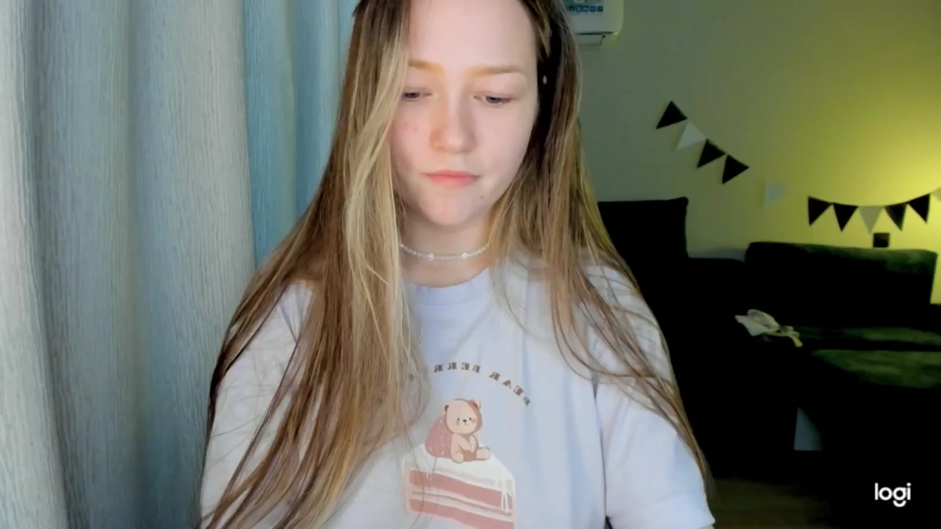 EvaSweetKiss video thumbnail