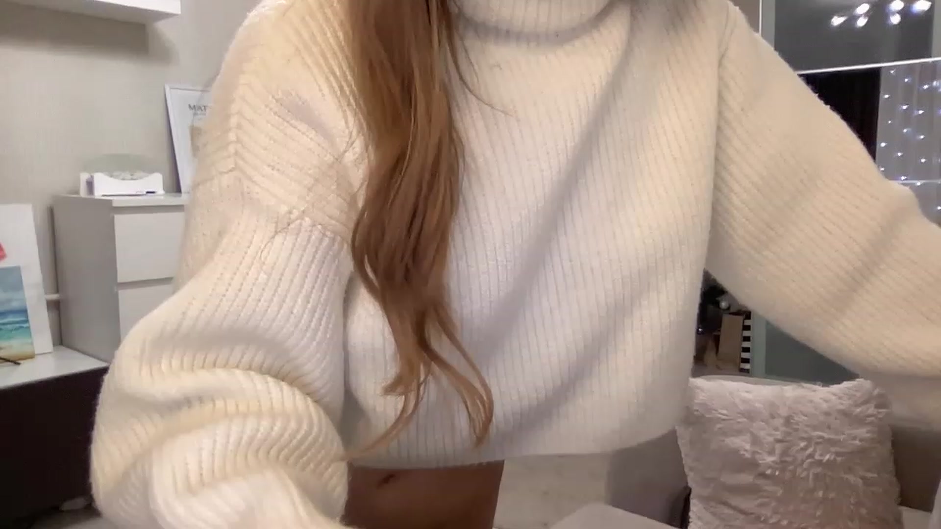 EllenOnline video thumbnail