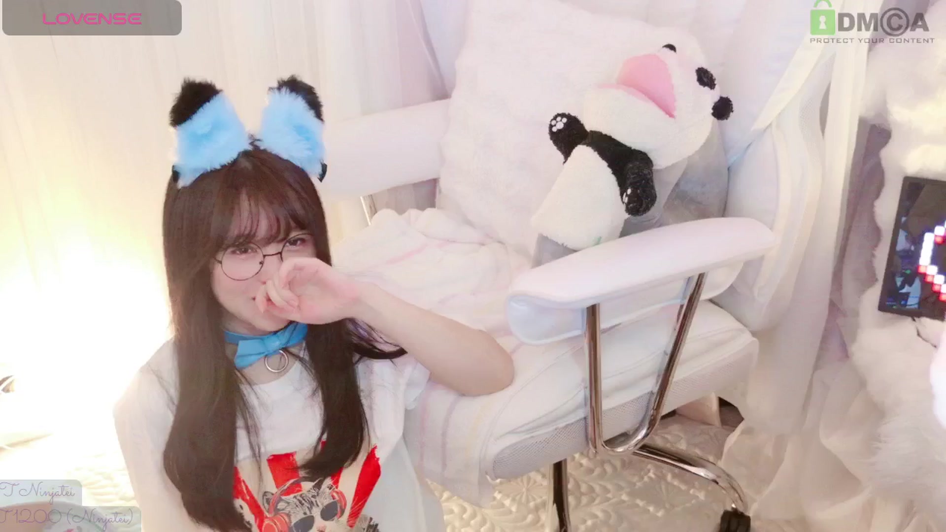 meowtheworld video thumbnail