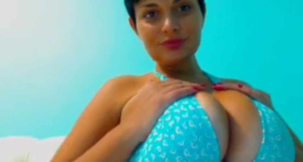 Flybigtitsnow video thumbnail