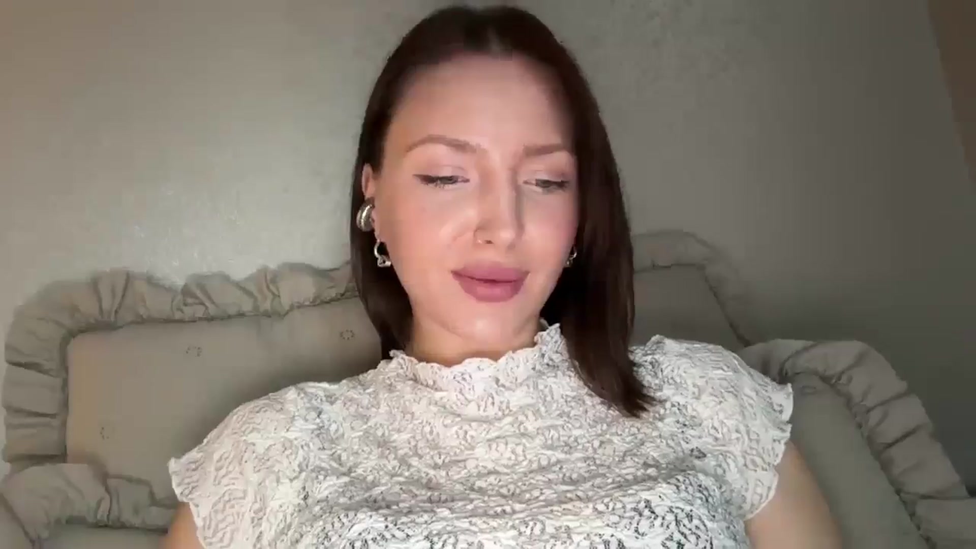 Di_Pearl video thumbnail
