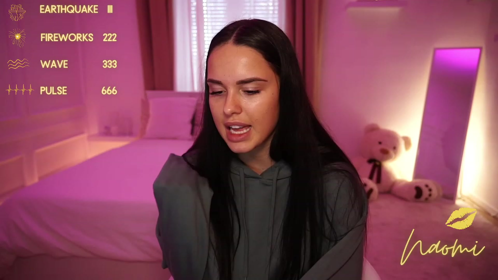 cinnabellee video thumbnail