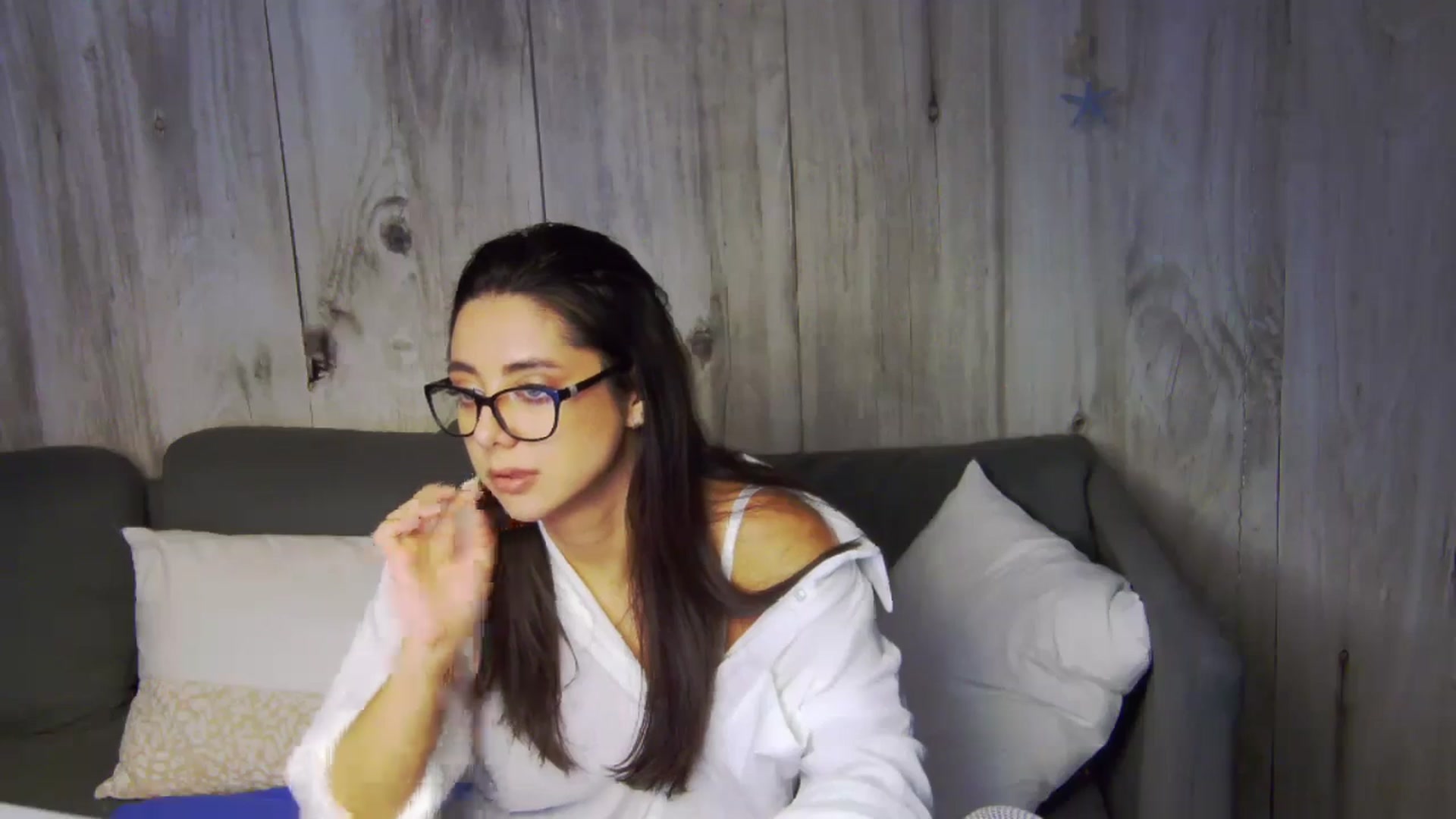 BellaMia video thumbnail
