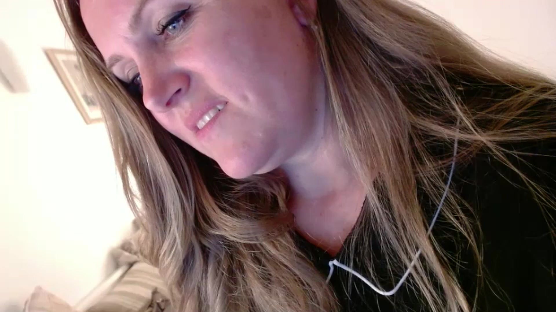 JustLily video thumbnail