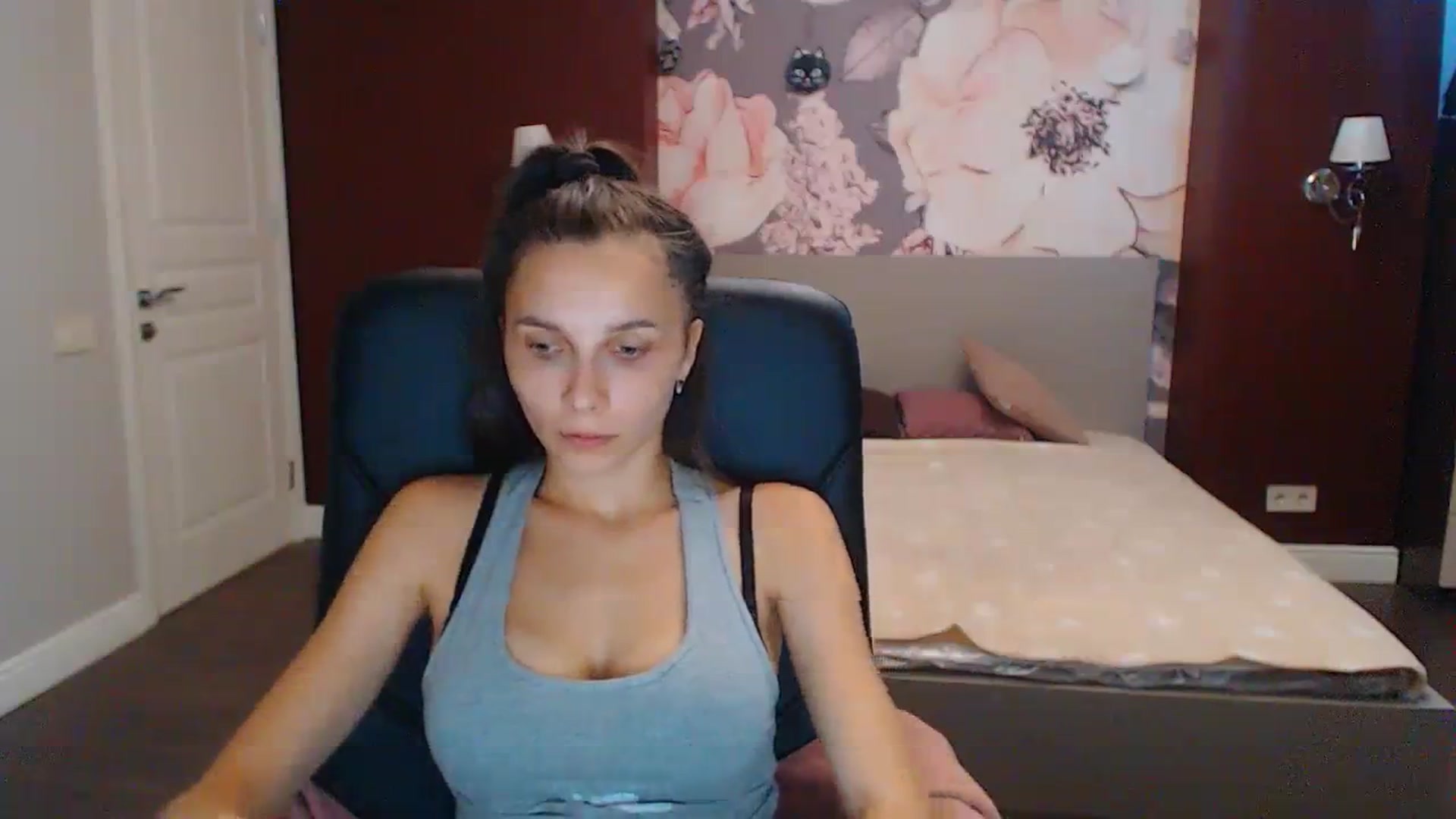 Karina_Mils video thumbnail