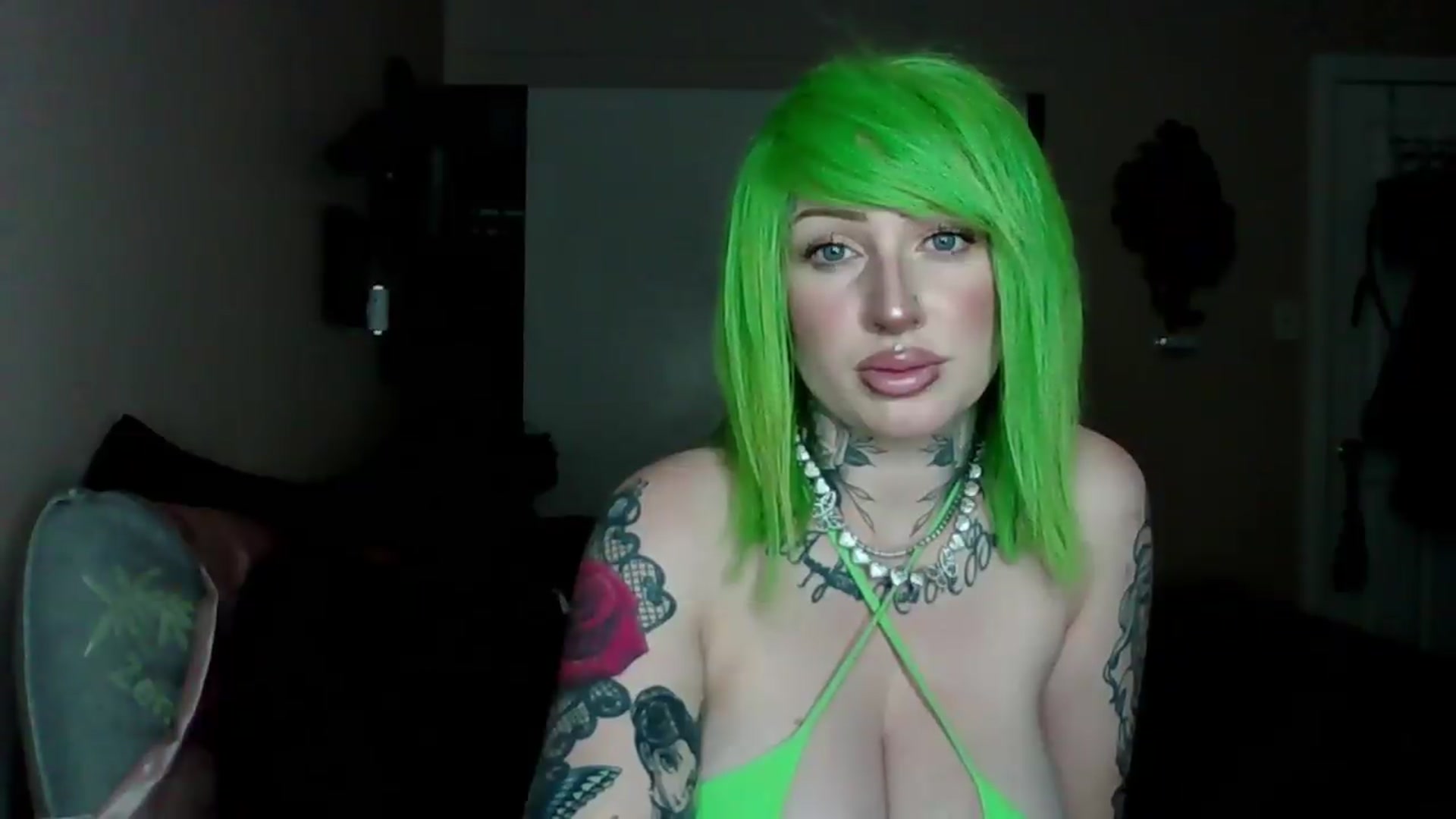 Roxyfoxy video thumbnail