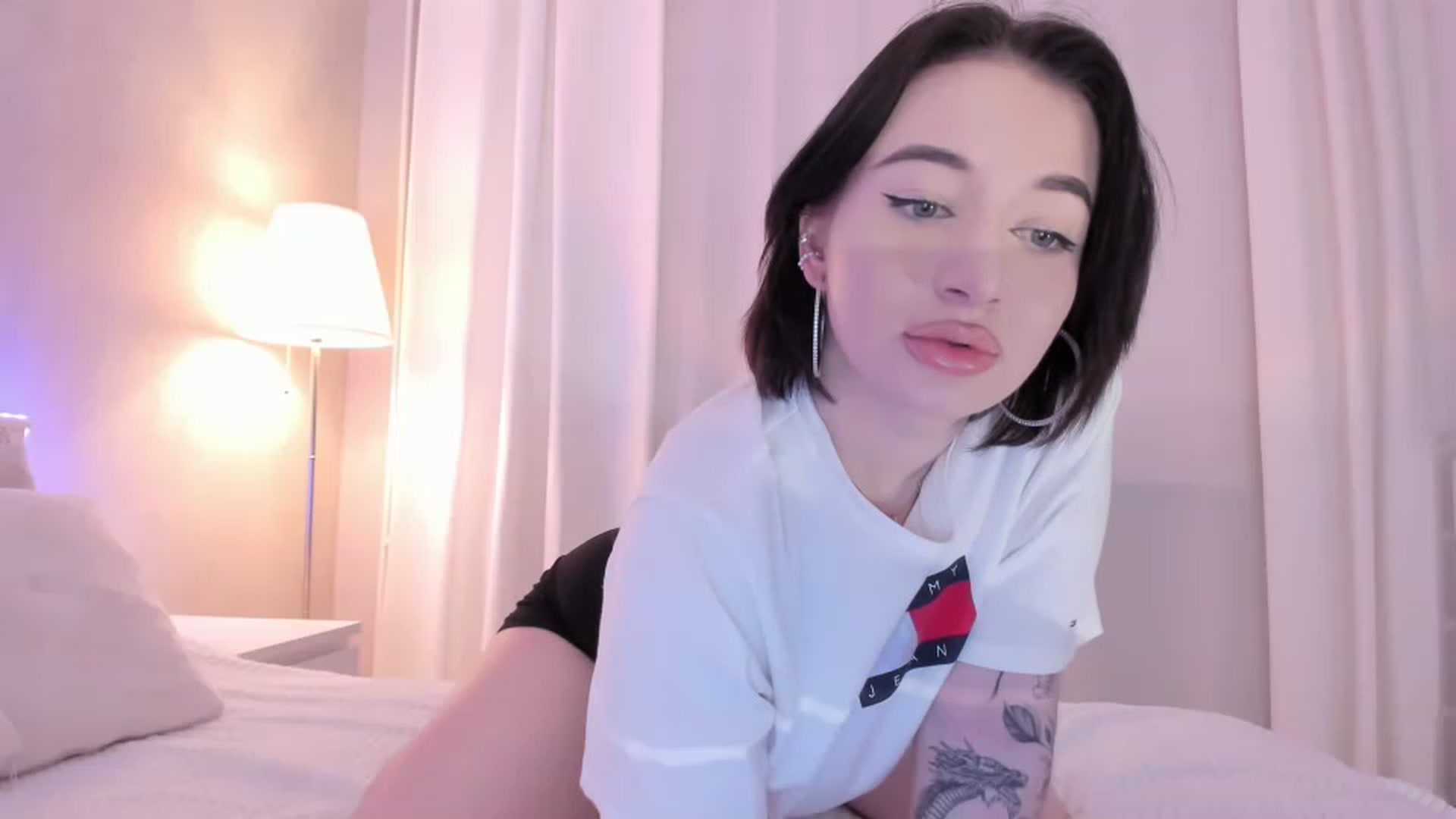 WhiteCattt video thumbnail