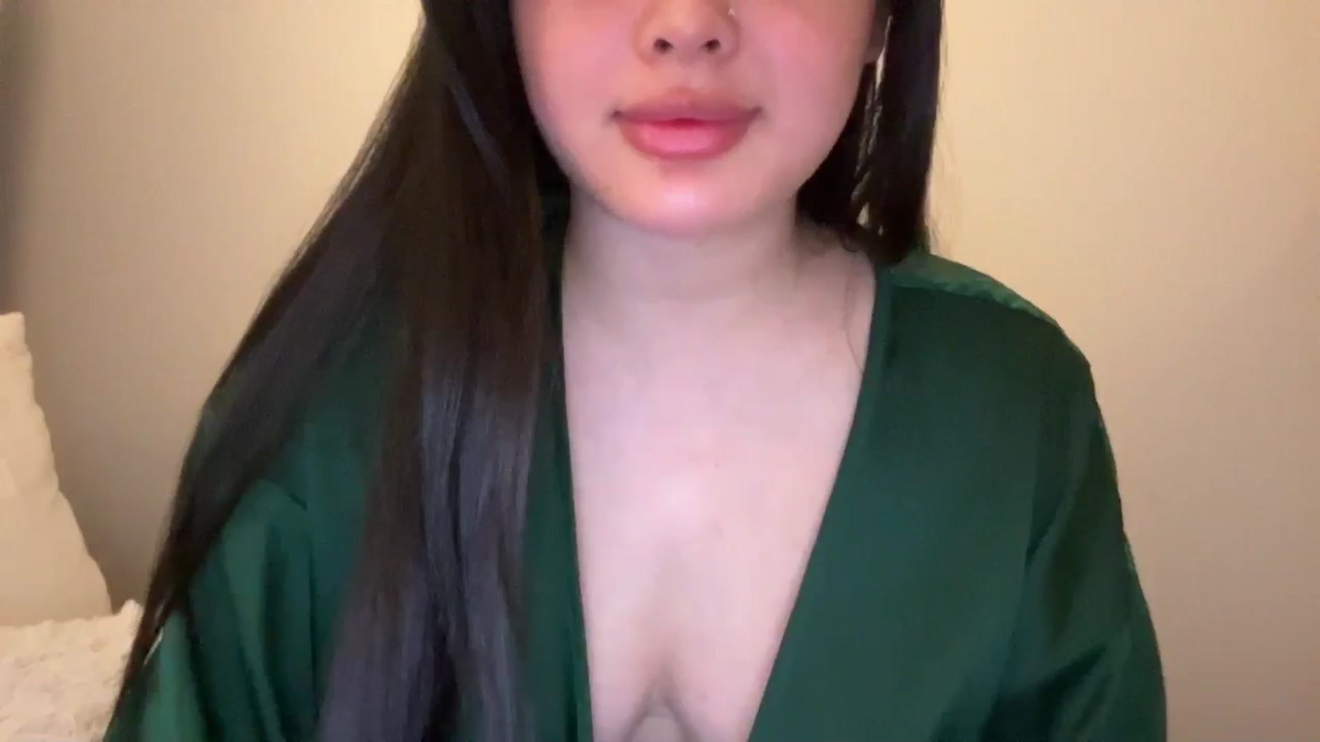 MsAkira video thumbnail