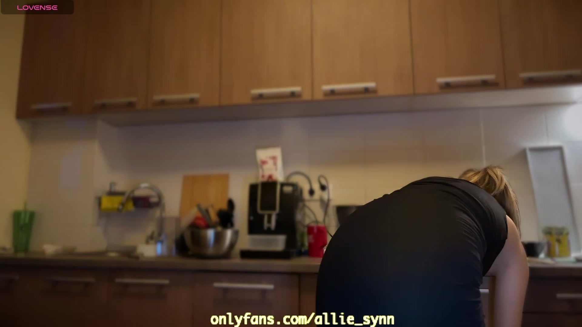 Allie_Synn video thumbnail