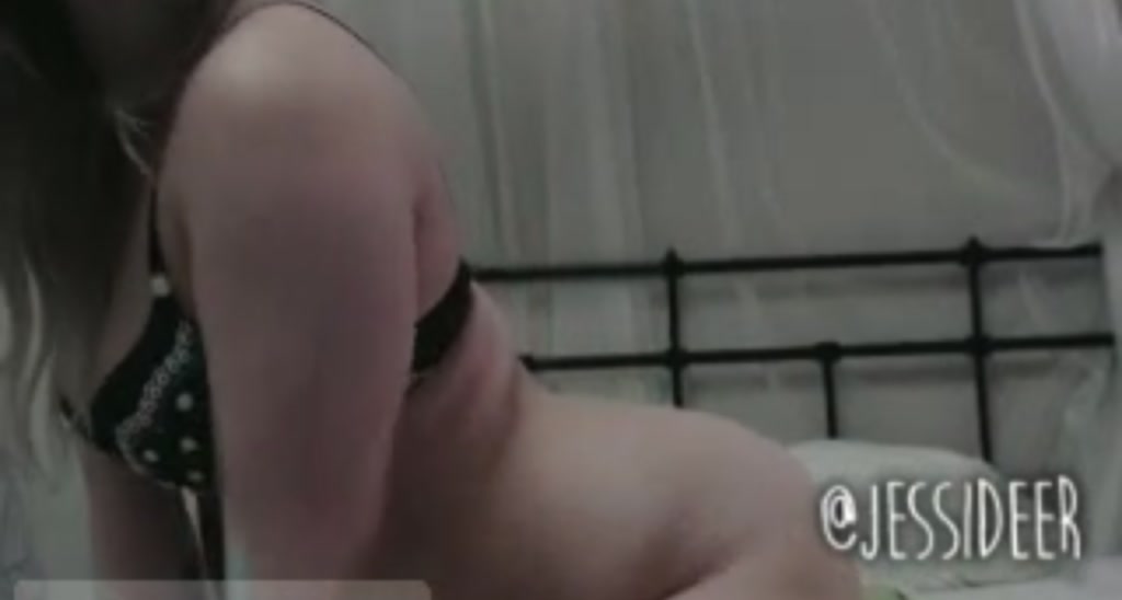 JessiDeer video thumbnail