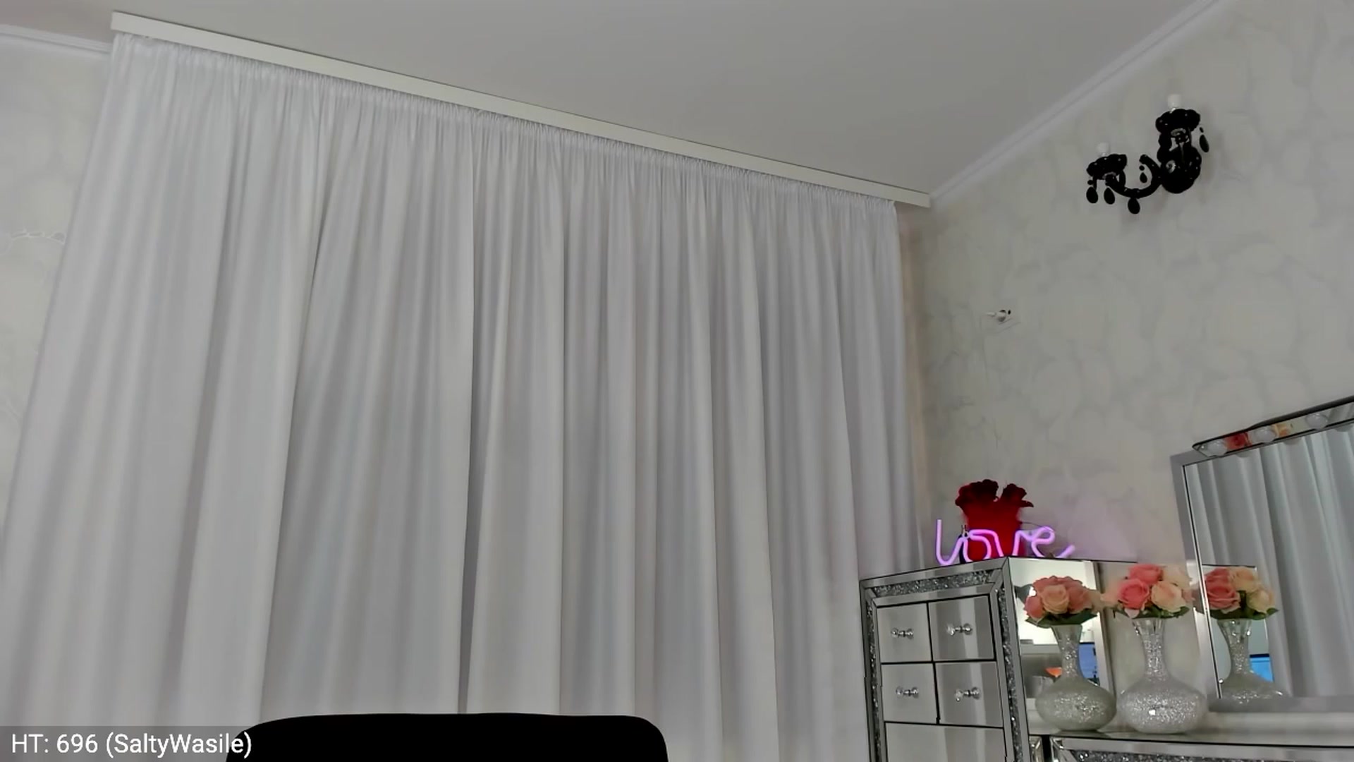 MissButterfly video thumbnail