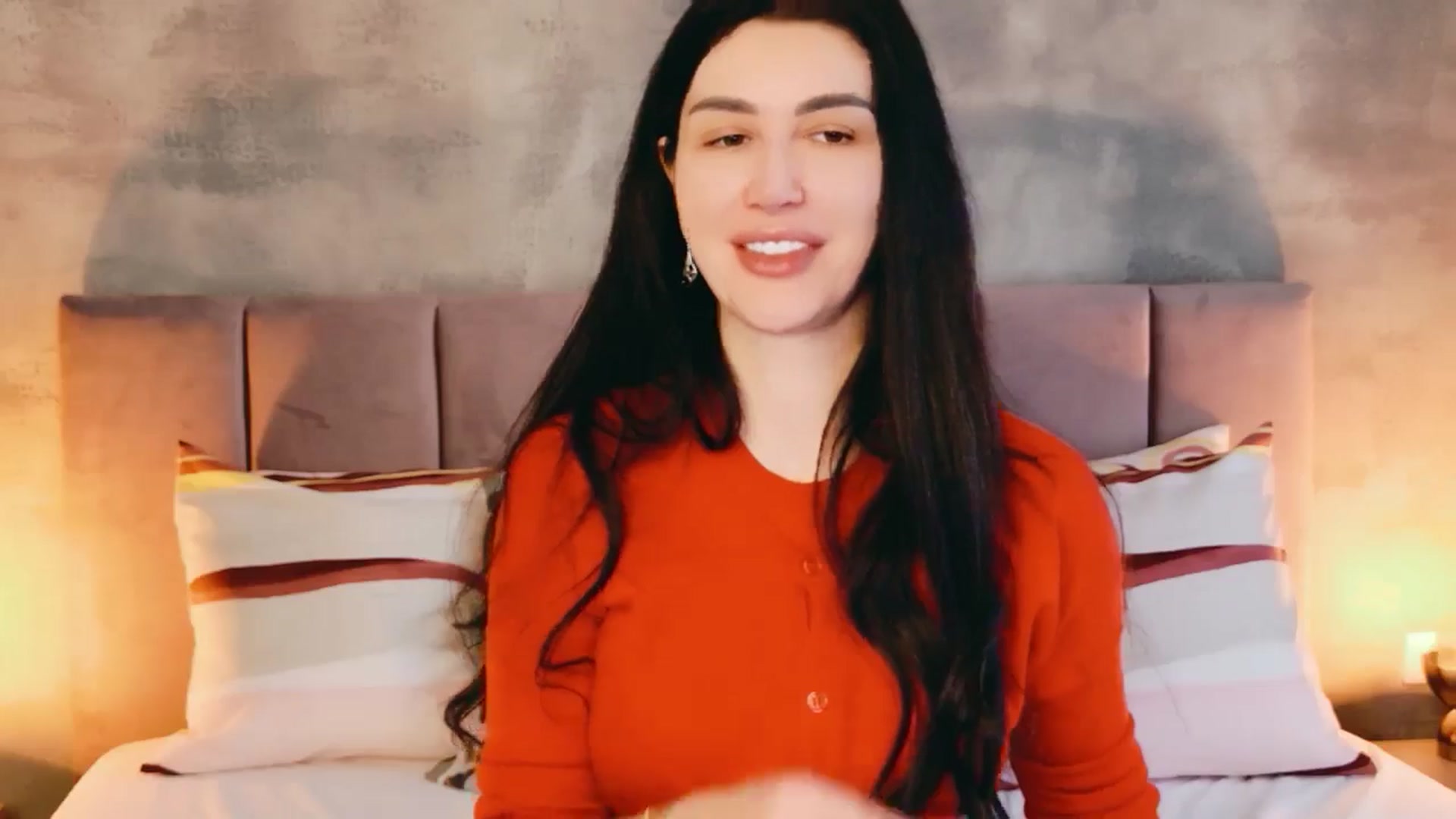 Monalise video thumbnail