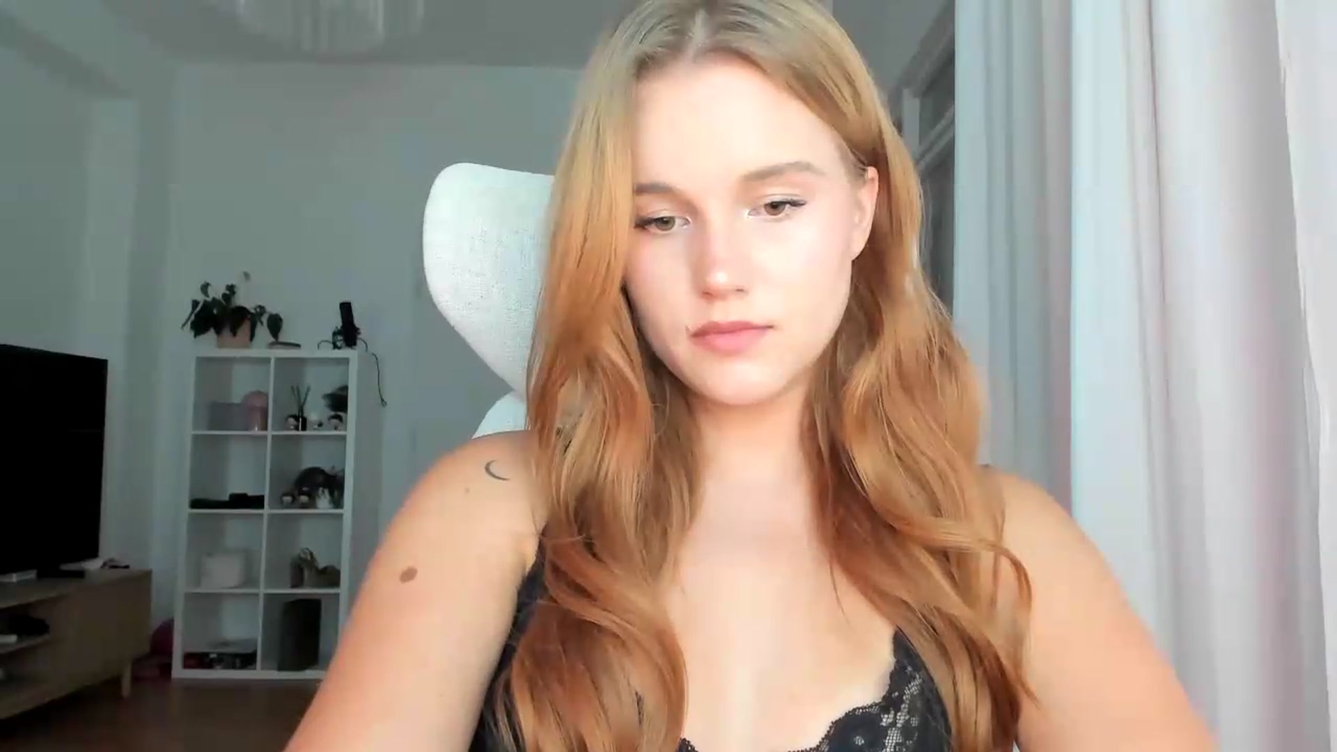 lisa_lisa video thumbnail