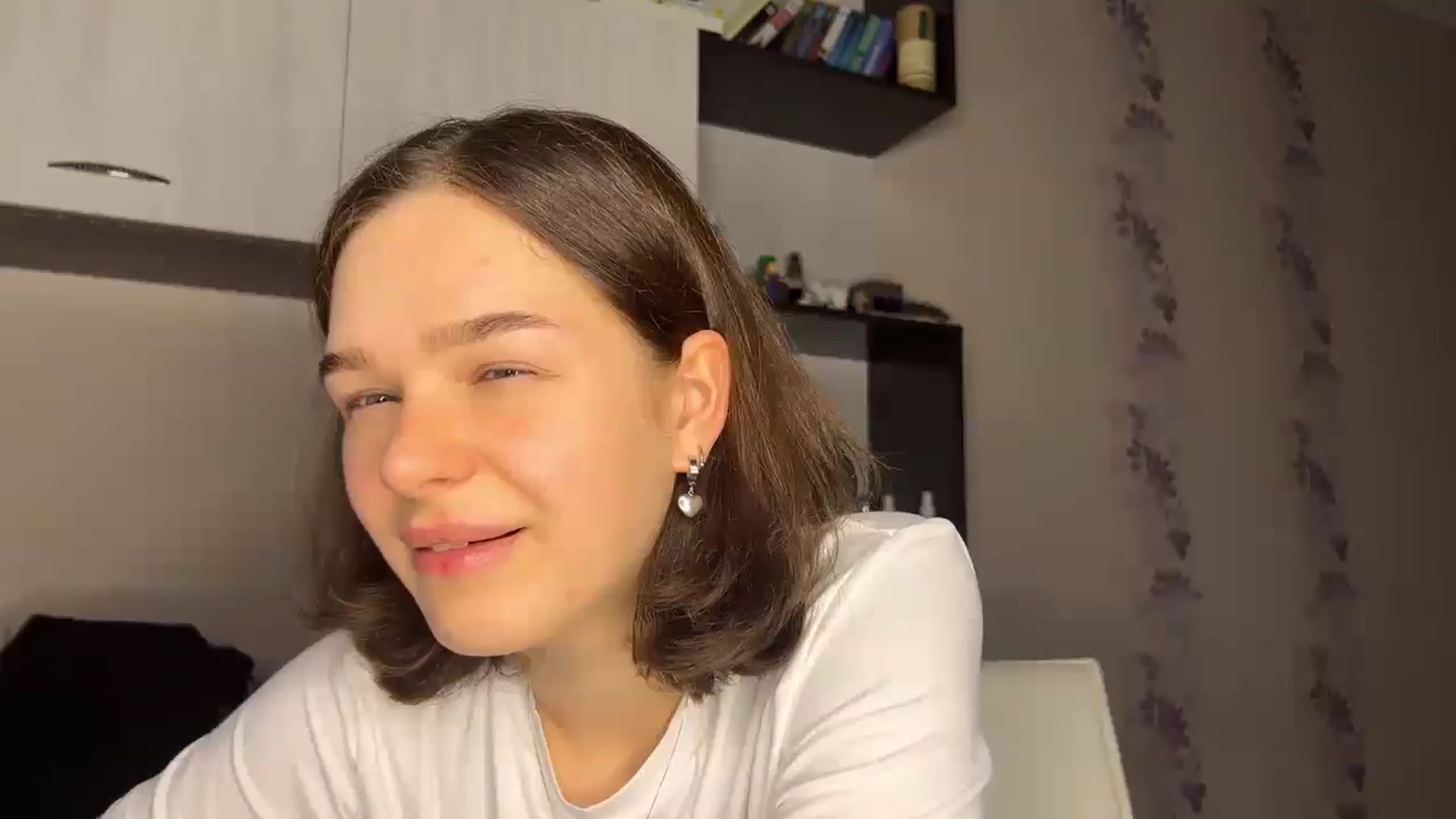 HeyAlisa video thumbnail