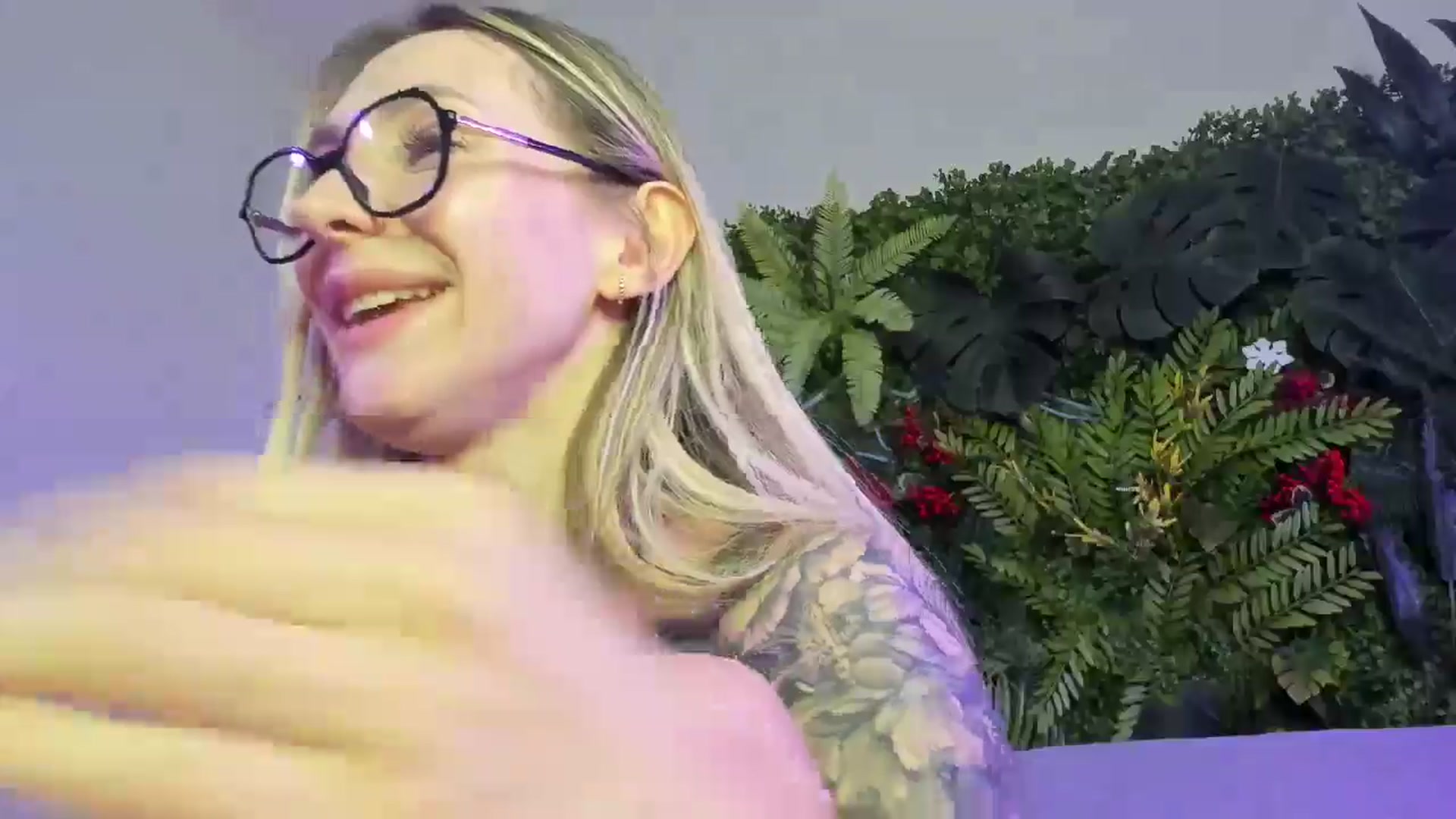 Horny_Blond video thumbnail