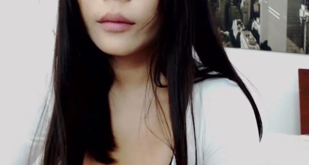 LeenaQ video thumbnail