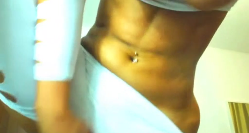 B_E_L_L_E_ video thumbnail