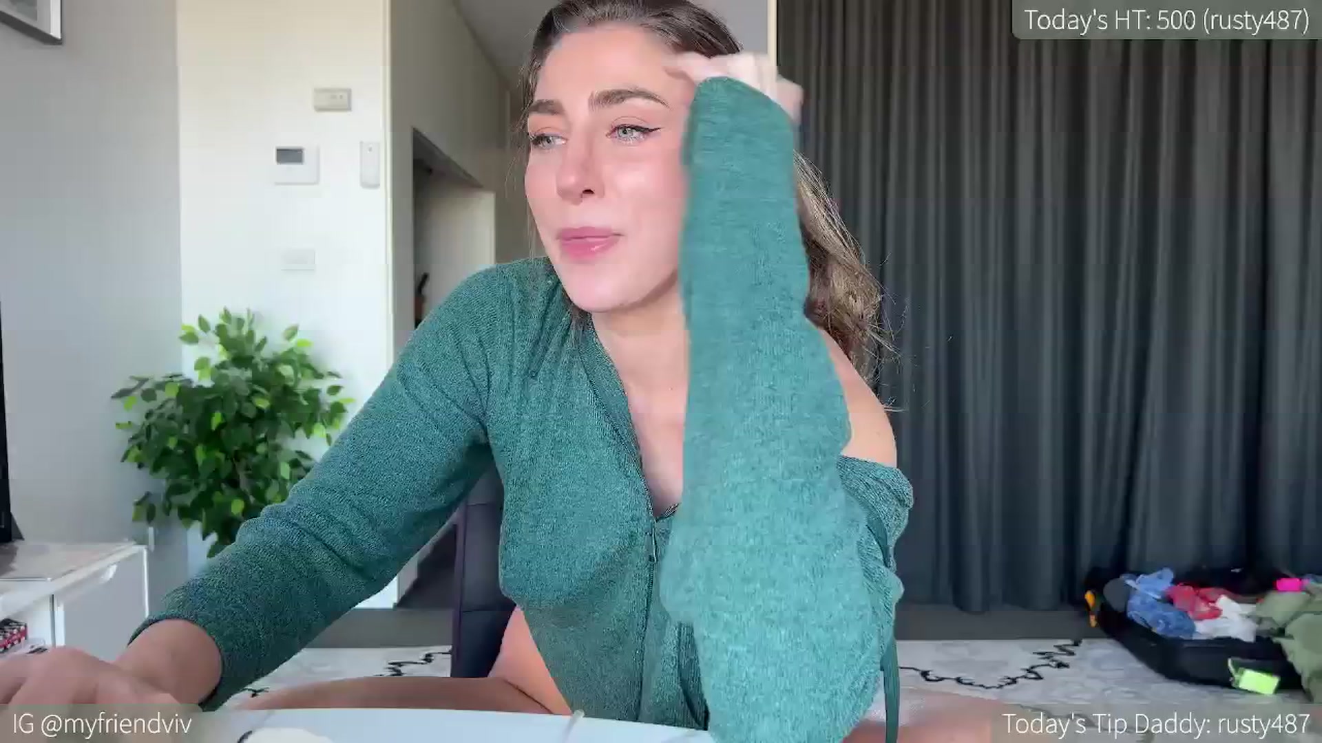 HelloViv video thumbnail