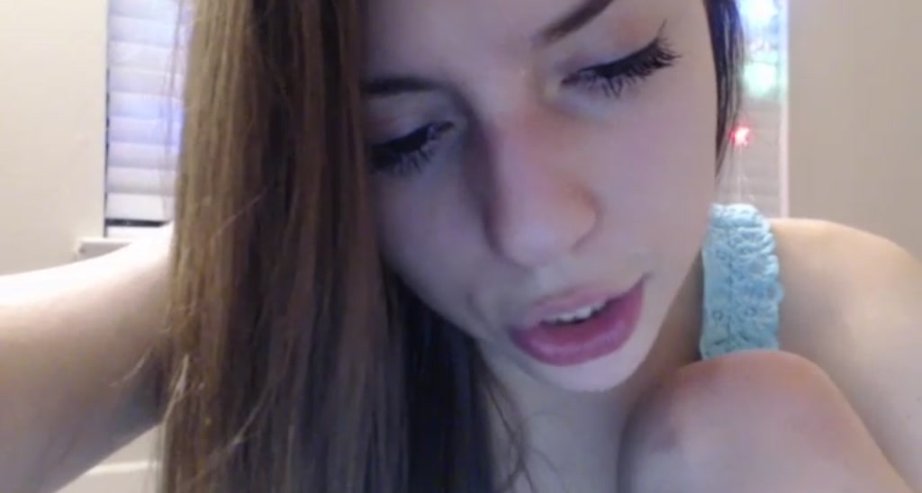 Tiny_Vixen video thumbnail