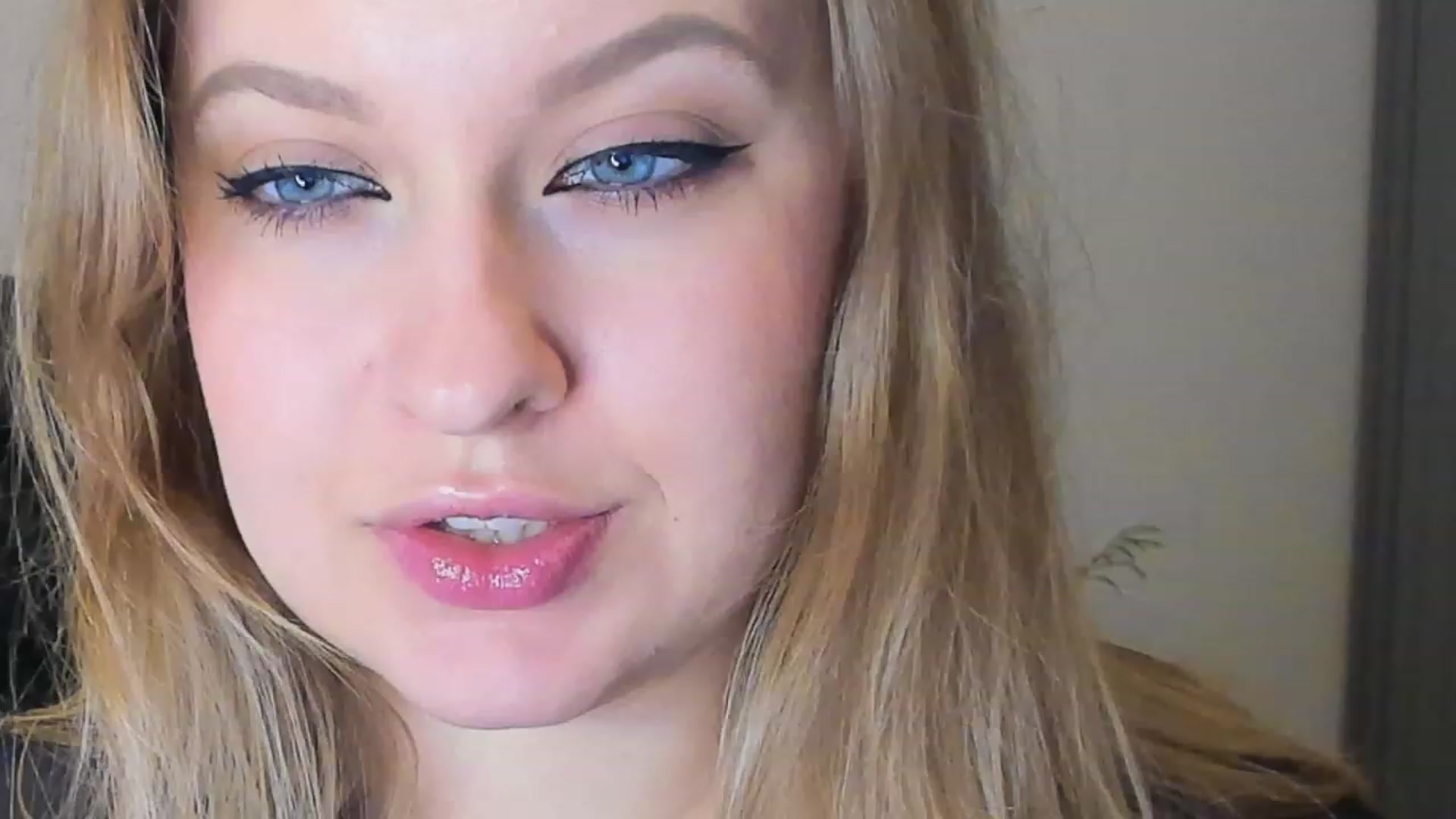 SensualAdict video thumbnail