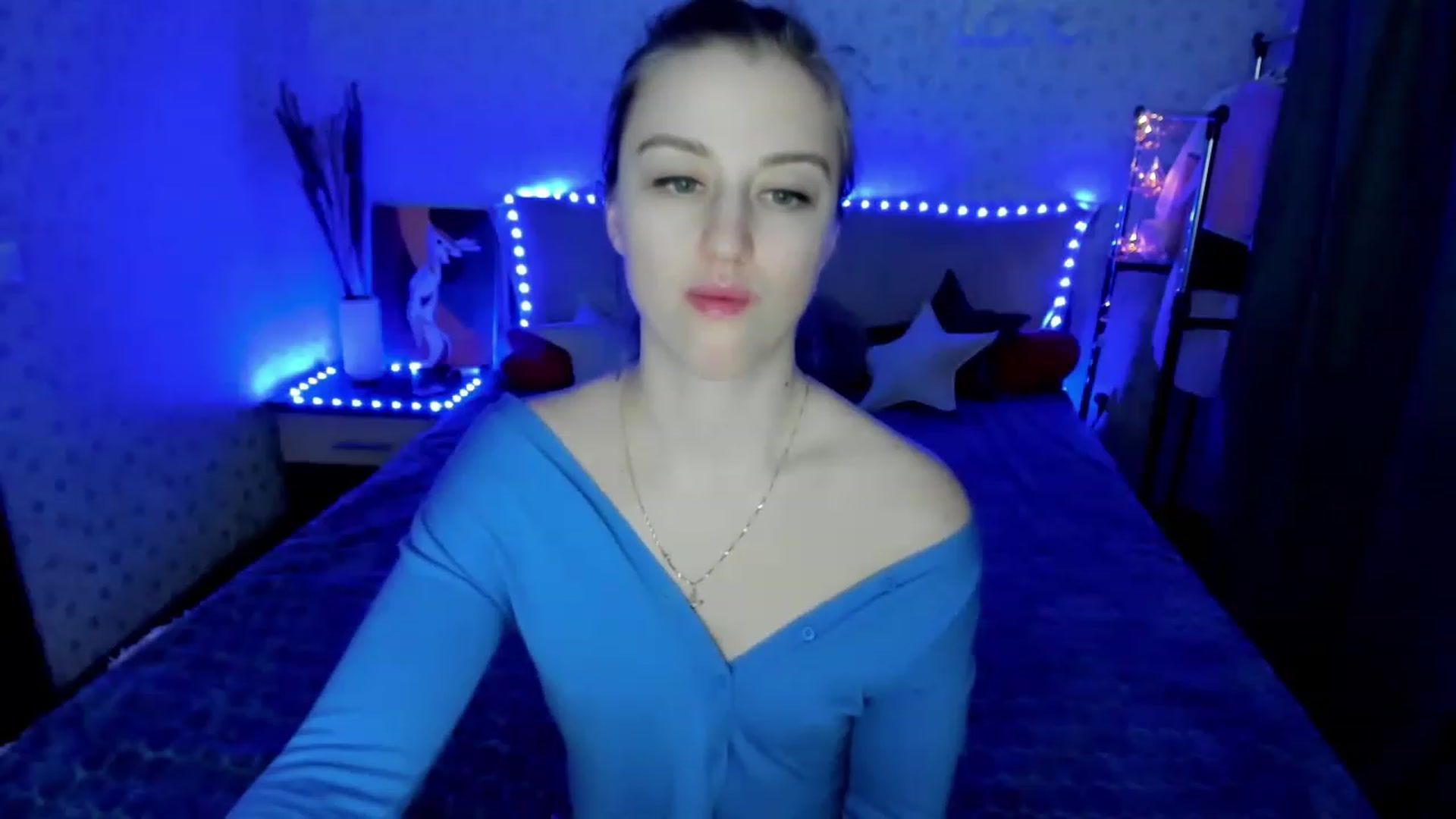 Karen_Le video thumbnail