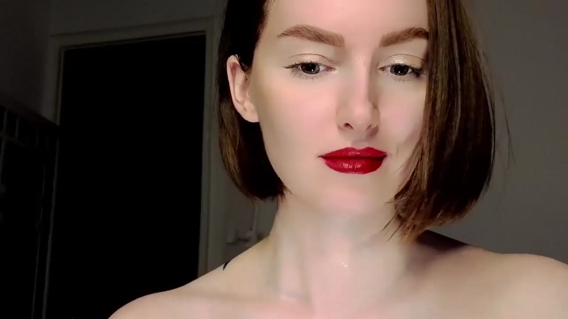 Red_Lips_Girl video thumbnail