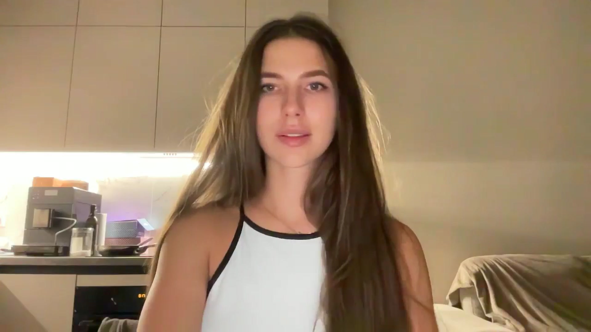 kissfreeze video thumbnail