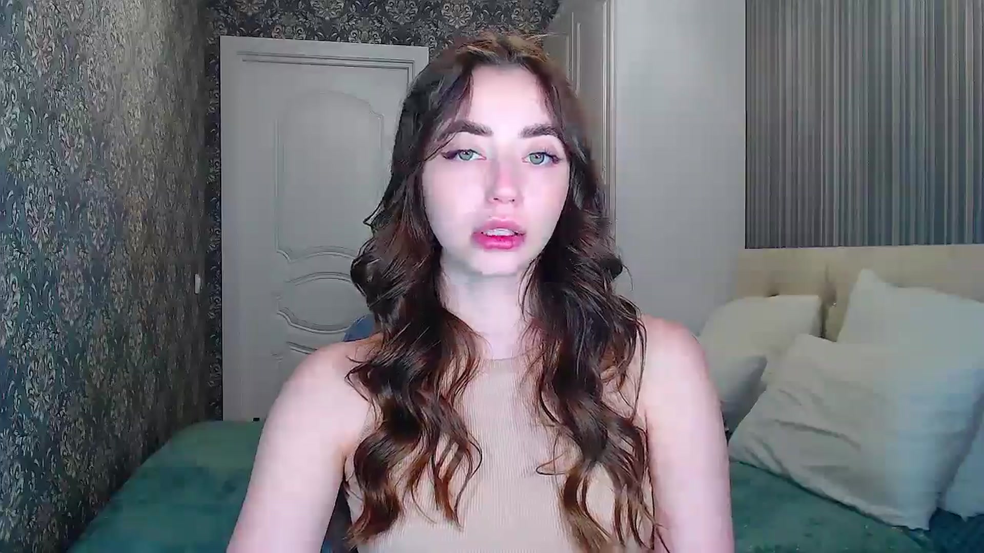 EmeraldLilyyy video thumbnail