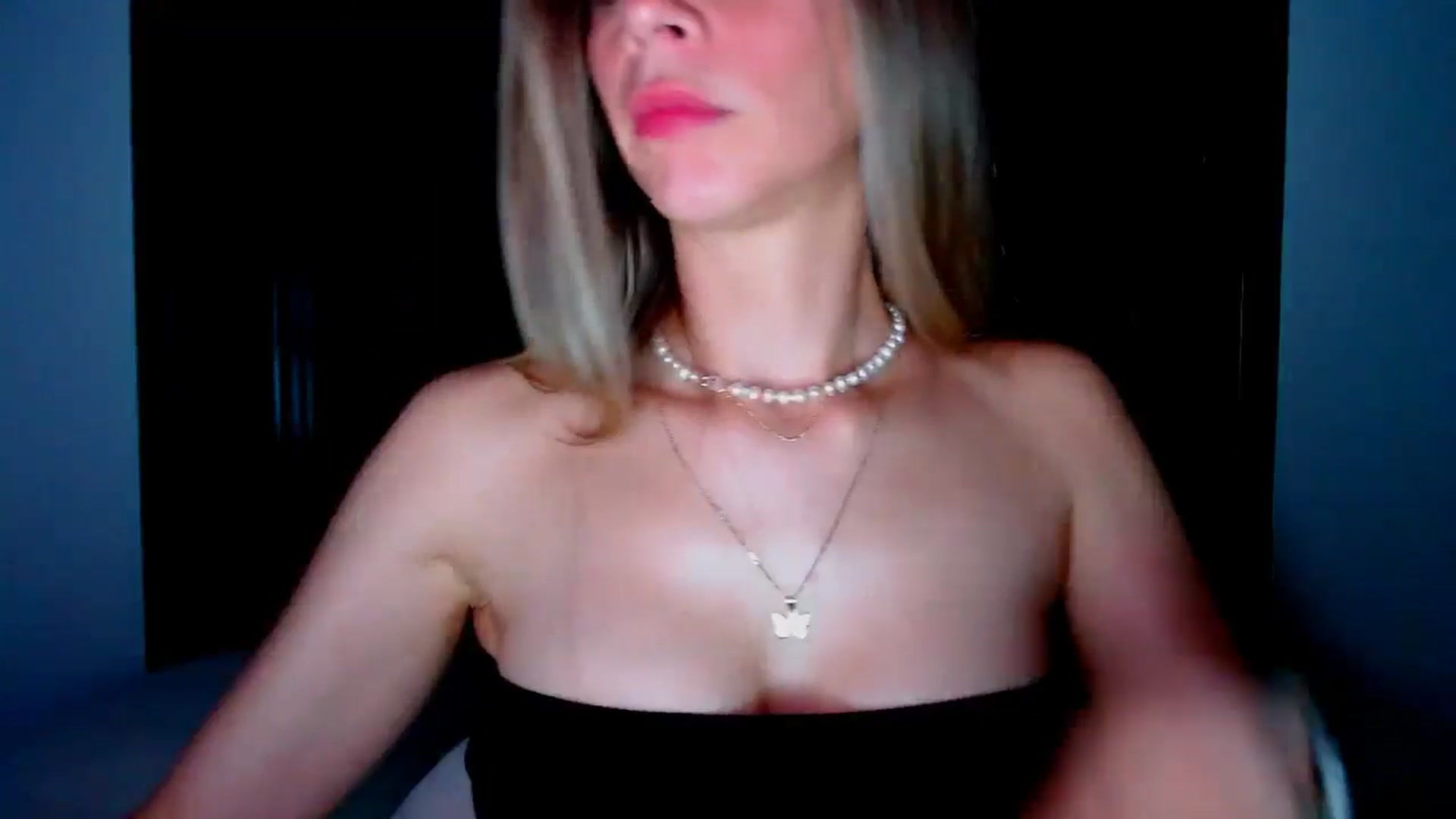 fresagirl video thumbnail