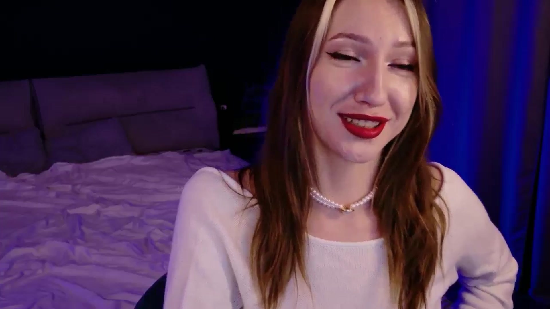 LovelyGin video thumbnail