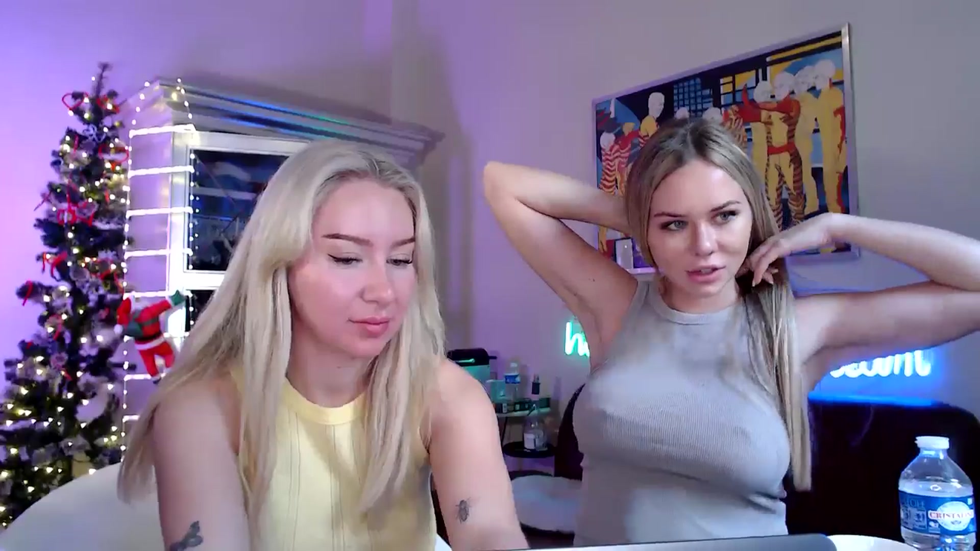 PetiteAvax video thumbnail
